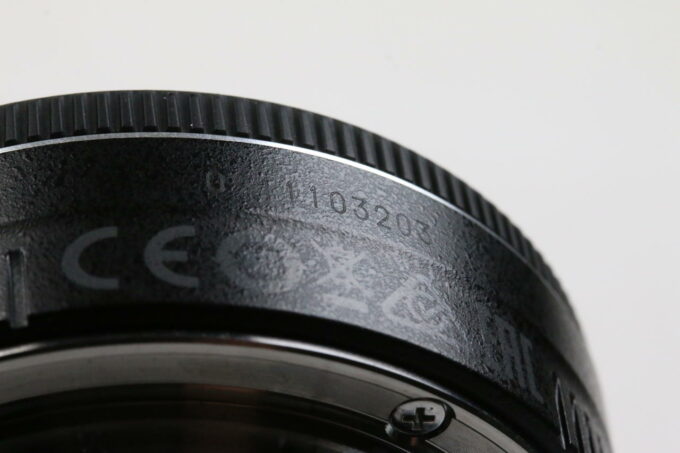 Canon EF-S 24mm f/2,8 STM - #0911103203