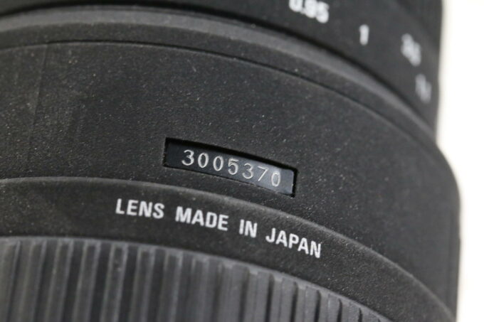 Sigma 70-300mm f/4,0-5,6 DG Macro für Nikon F (AF FX) - #3005370