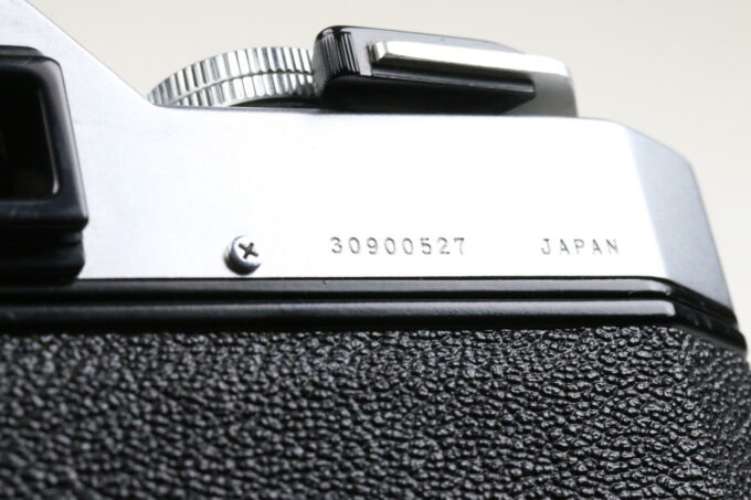 Yashica TL Electro X mit Yashinon DS-M 50mm f/1,7 - #30900527