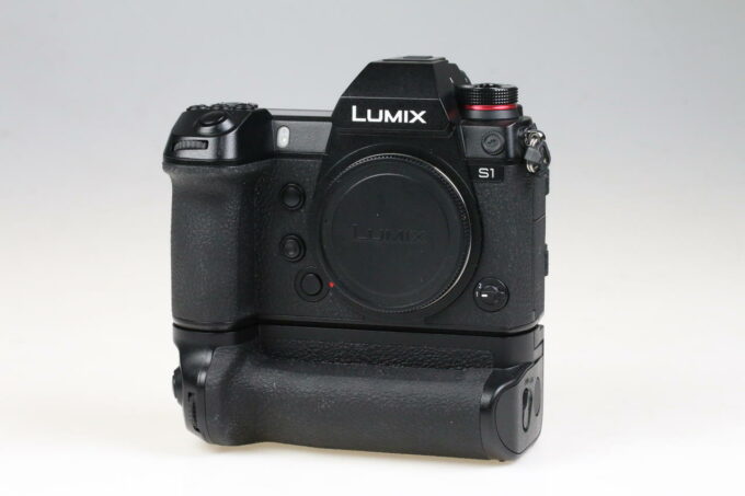 Panasonic Lumix DC-S1 mit DMW-BG1 Handgriff - #WJ9CA001311