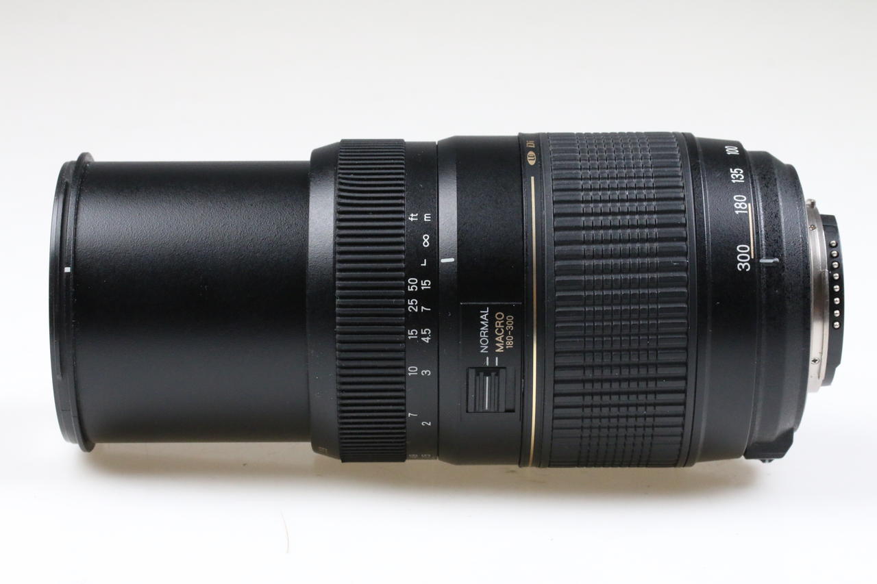 Tamron 70-300mm f/4,0-5,6 LD Di für Nikon F (FX) - #705207 - Image 2