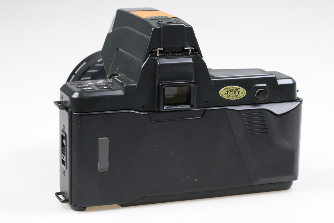 Yashica 230 AF mit AF 28-85mm f/3,5-4,5 und AF 70-210mm f/4,0 - #0156244 - Image 5