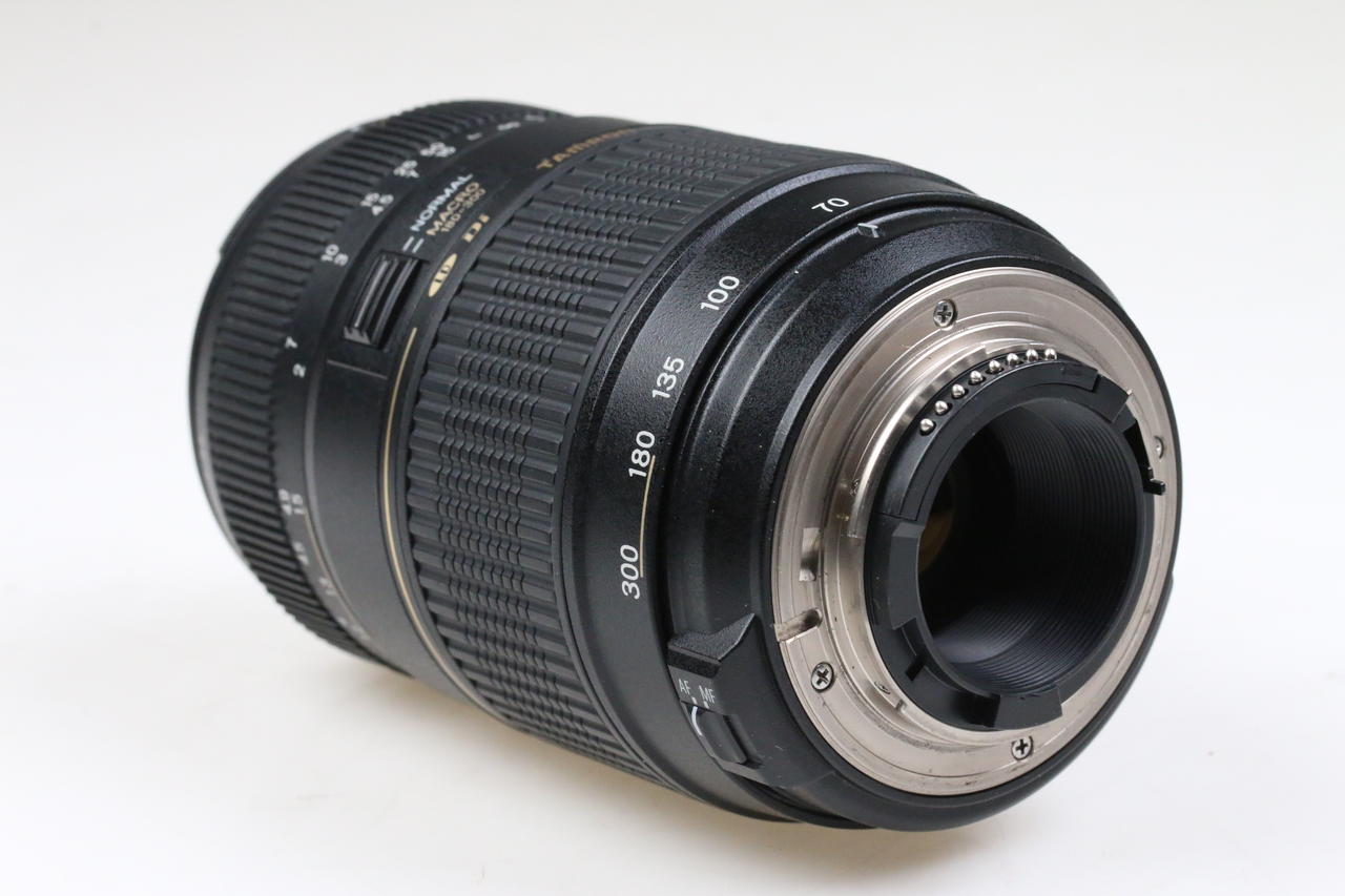 Tamron 70-300mm f/4,0-5,6 LD Di für Nikon F (FX) - #686424 - Image 3