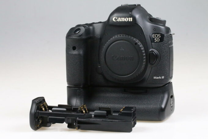 Canon EOS 5D Mark III mit Zubehörpaket - #023021002569