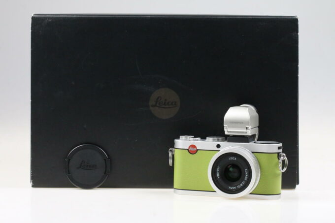 Leica X2 100 Jahre grün mit Olympus VF-2 Sucher - #4804957