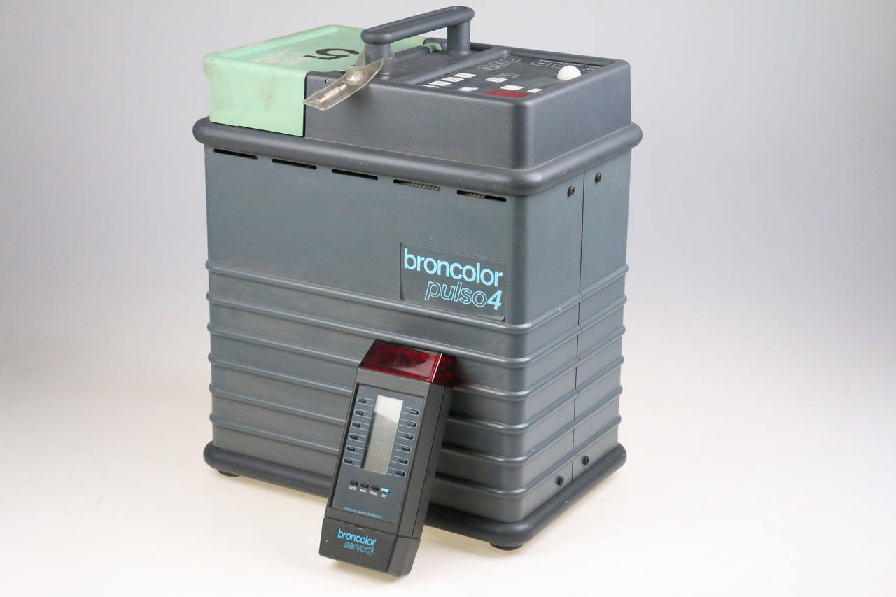 Broncolor Pulso 4 Generator - defekt
