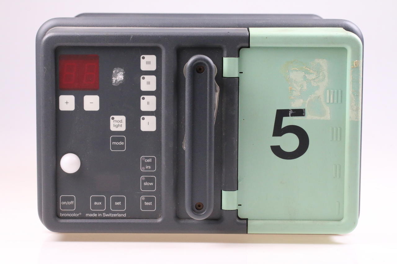 Broncolor Pulso 4 Generator - defekt