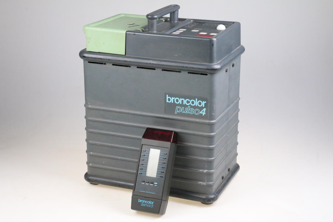 Broncolor Pulso 4 Generator - defekt