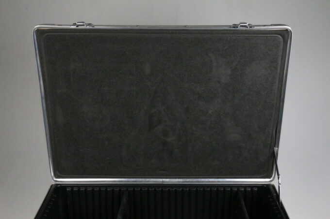 Rimowa Koffer / silber