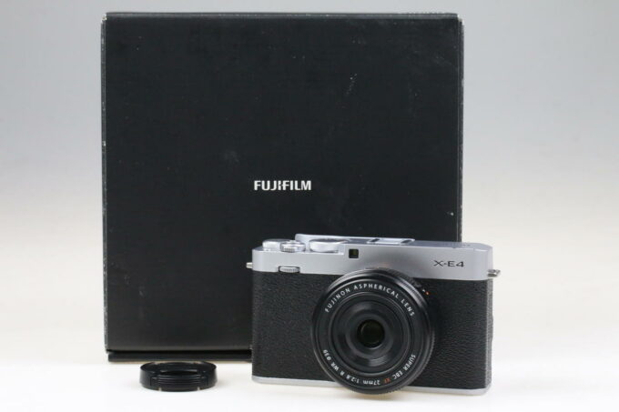FUJIFILM X-E4 mit XF 27mm f/2,8 R WR - silber - #1W005016
