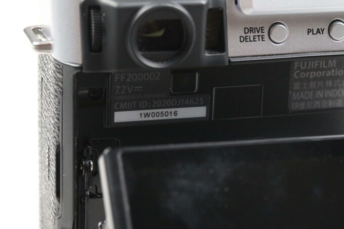 FUJIFILM X-E4 mit XF 27mm f/2,8 R WR - silber - #1W005016 - Image 7