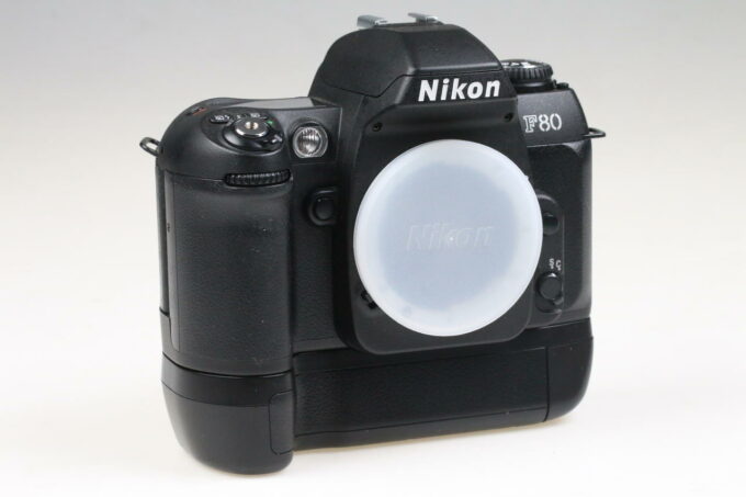 Nikon F80 mit MB-16 - #2035704