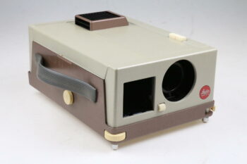 Leica Pradovit f Diaprojektor