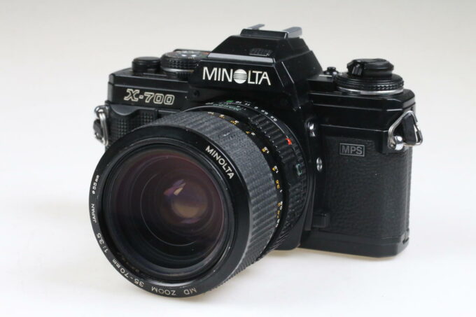 Minolta X-700 mit MD 35-70mm f/3,5 - #2455965