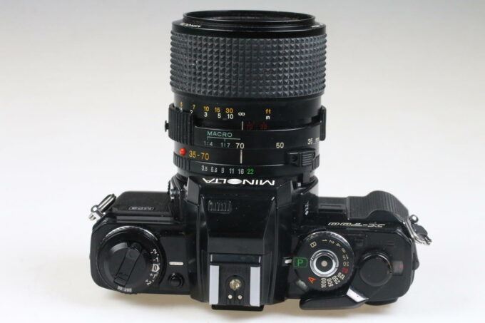 Minolta X-700 mit MD 35-70mm f/3,5 - #2455965