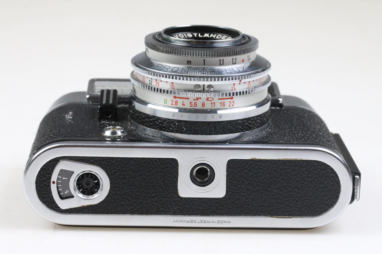 Voigtländer Vito Automatic I mit Lathanar 50mm f/2,8 Sucherkamera - #6013250 - Image 4