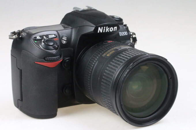 Nikon D200 mit AF-S DX 18-200mm f/3,5-5,6 G ED VR - #4185480 - Image 2