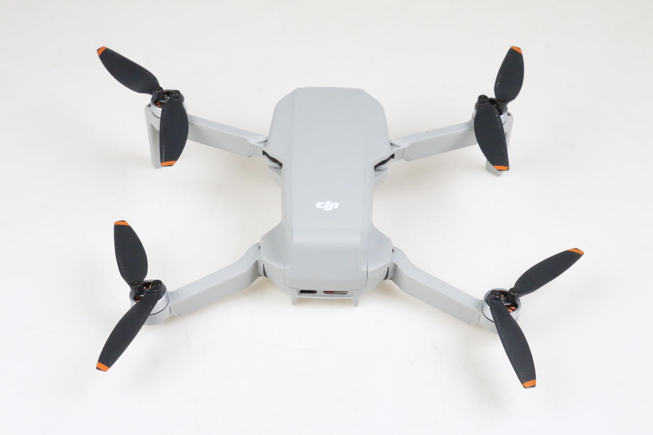 DJI Mini 2 SE Fly More Combo - #1581F6CDC234Q00362T4