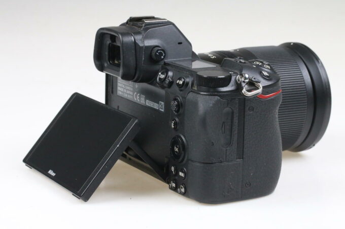 Nikon Z 6 mit Z 24-70mm f/4,0 S - #6023819