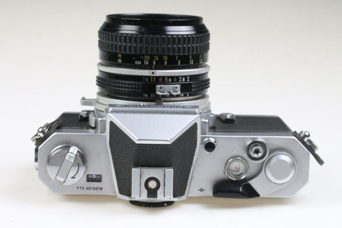 Nikon Nikkormat FT3 mit 50mm f/2,0 - #6010378