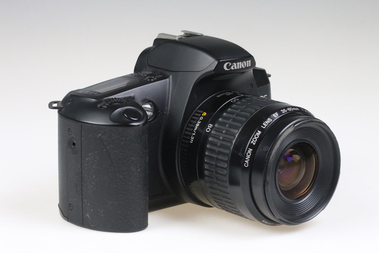 Canon EOS 500N mit EF 35-80mm f/4,0-5,6 II - #050815