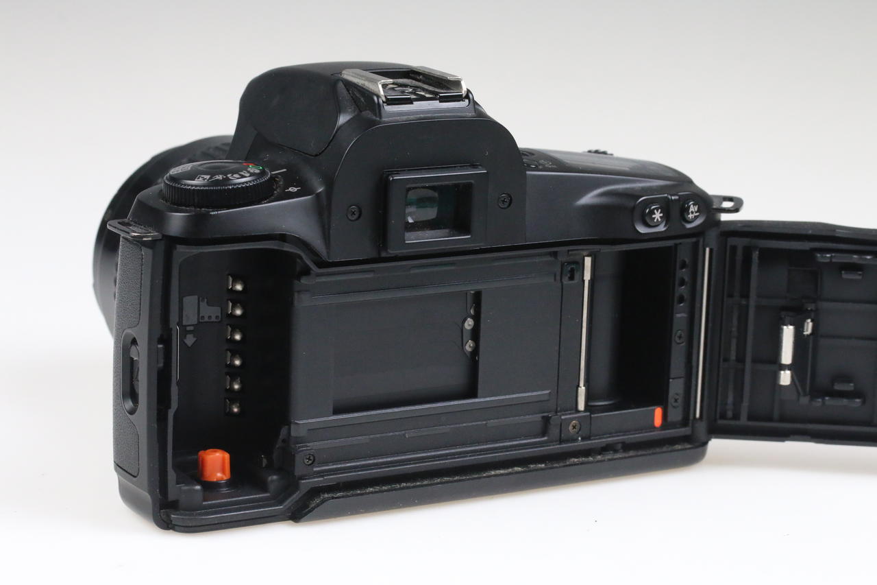 Canon EOS 500N mit EF 35-80mm f/4,0-5,6 II - #050815