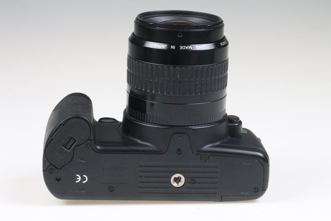 Canon EOS 500N mit EF 35-80mm f/4,0-5,6 II - #050815