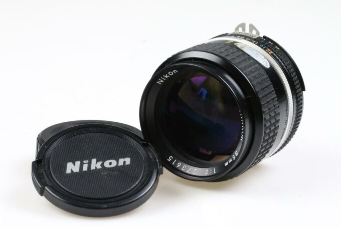 Nikon MF 85mm f/2,0 AI-S - #273615