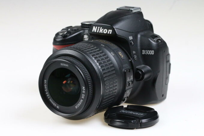 Nikon D3000 mit AF-S DX 18-55mm f/3,5-5,6 G VR - #6888050