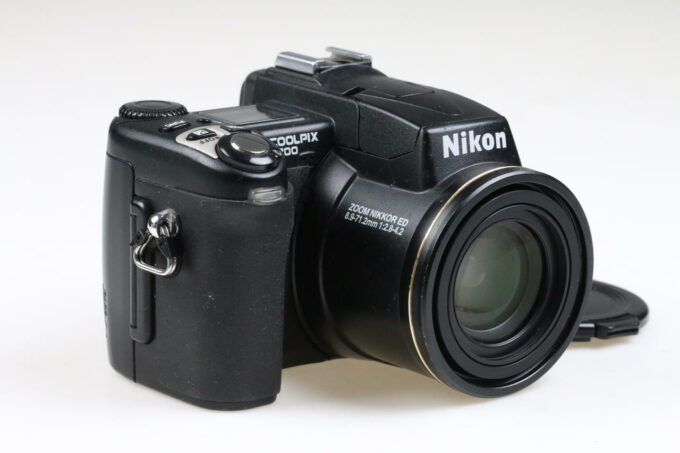 Nikon Coolpix 5700 Kompaktkamera - #4012576