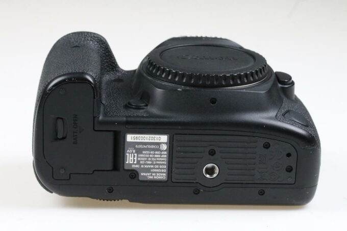 Canon EOS 5D Mark IV - #013021003951