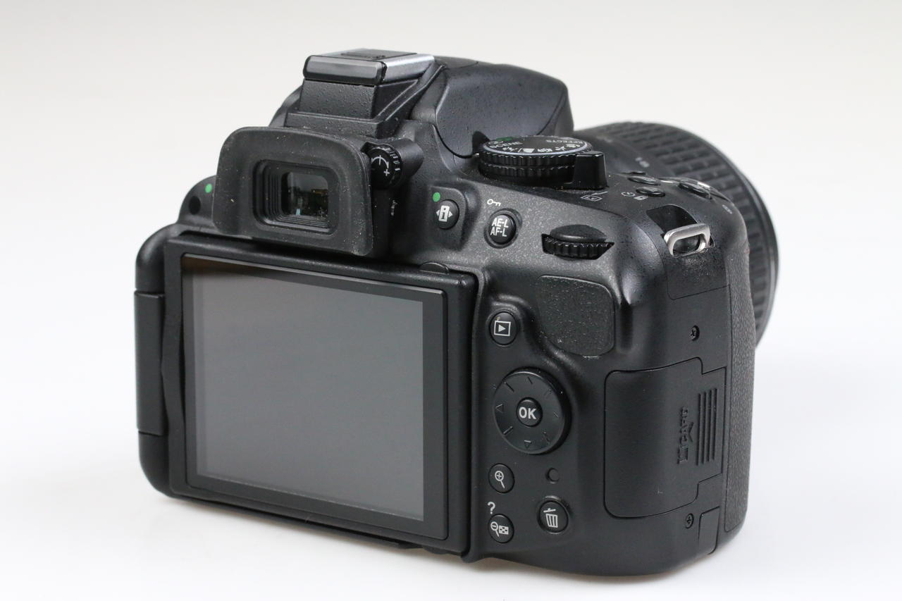 Nikon D5200 mit AF-S DX 18-55mm f/3,5-5,6 G VR II - #4370529 - Image 4