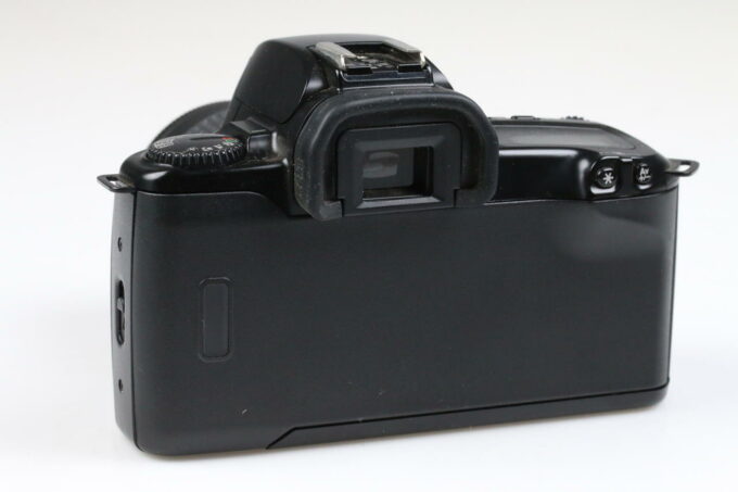 Canon EOS 500 mit EF 35-80mm f/4,0-5,6 III - #8988263