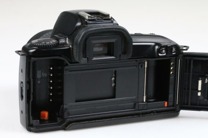 Canon EOS 500 mit EF 35-80mm f/4,0-5,6 III - #8988263