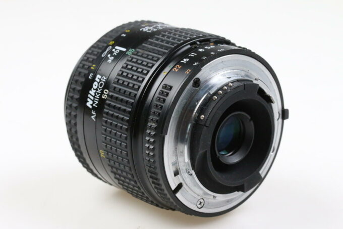 Nikon AF 35-70mm f/3,3-4,5 - #4596898