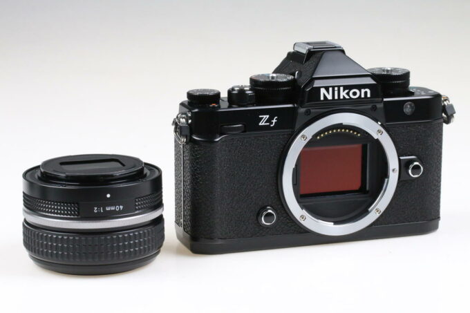 Nikon Z f + Z 40mm 2,0 SE Schwarz / Demogerät - #6009909