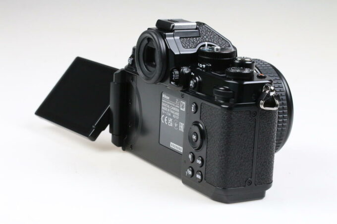 Nikon Z f + Z 40mm 2,0 SE Schwarz / Demogerät - #6009909