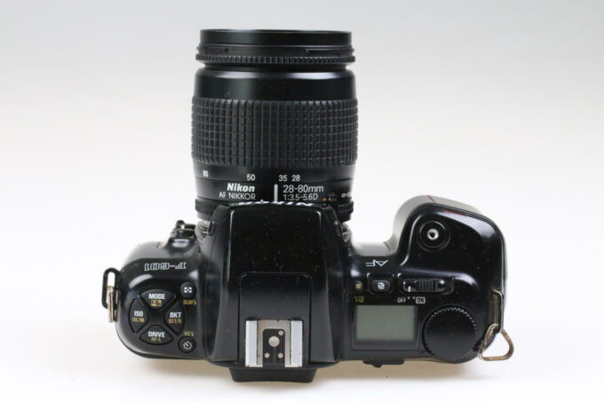 Nikon F-601 mit AF 28-70mm f/3,5-4,5 D - #2455729