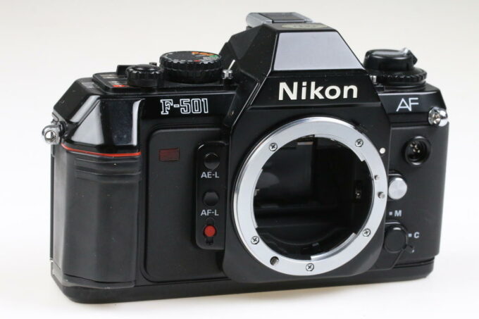 Nikon F-501 Gehäuse - #5927451