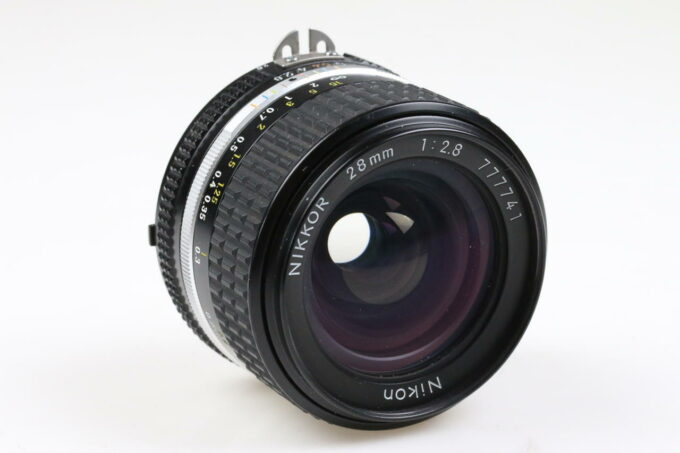 Nikon MF 28mm f/2,8 AiS - #777741