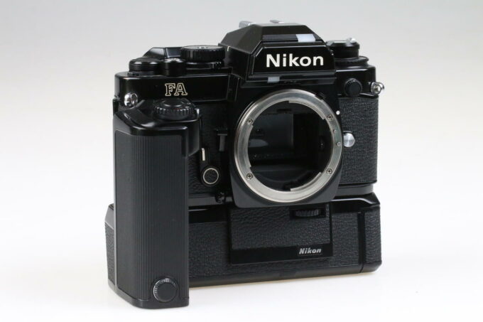 Nikon FA Gehäuse mit MD-15 - #5301435