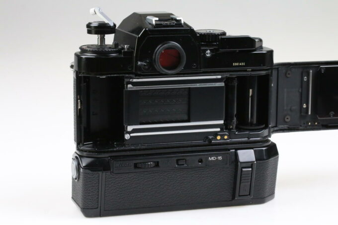 Nikon FA Gehäuse mit MD-15 - #5301435