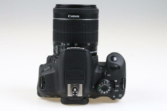 Canon EOS 700D mit EF-S 18-55mm f/3,5-5,6 IS STM - #153032012549