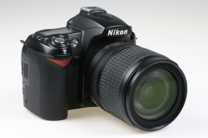 Nikon D90 mit AF-S DX 18-105mm f/3,5-5,6 G ED VR - #6801861 - Image 2