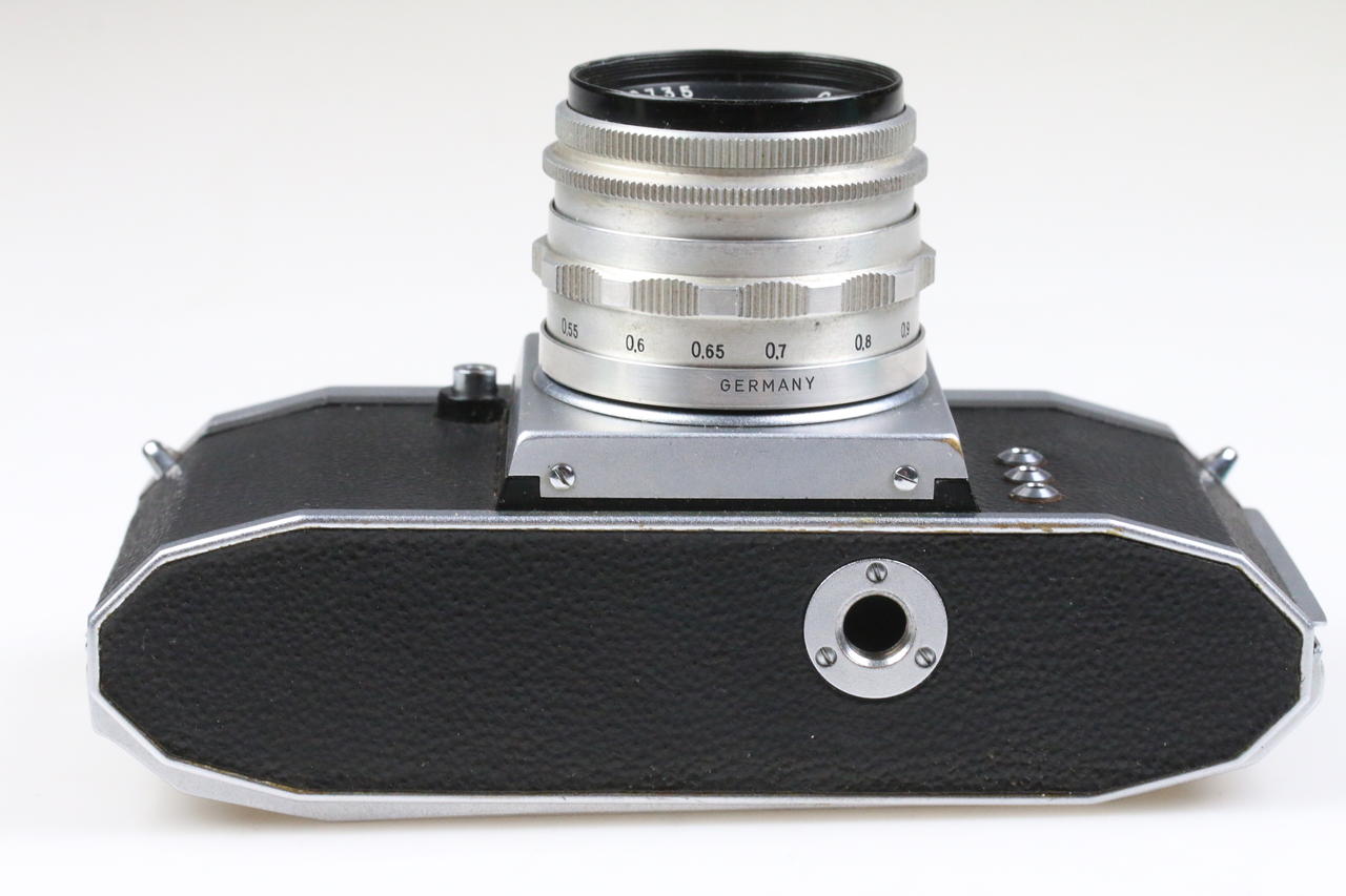 Praktica Praktiflex FX mit Tessar 50mm f/2,8 T - #113209