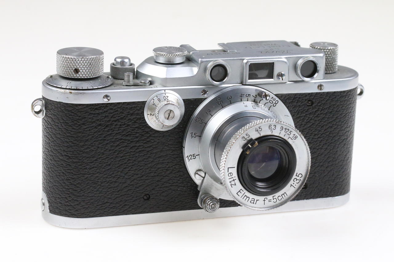 Leica IIIa mit Elmar 5cm f/3,5 / BJ 35 - #303617