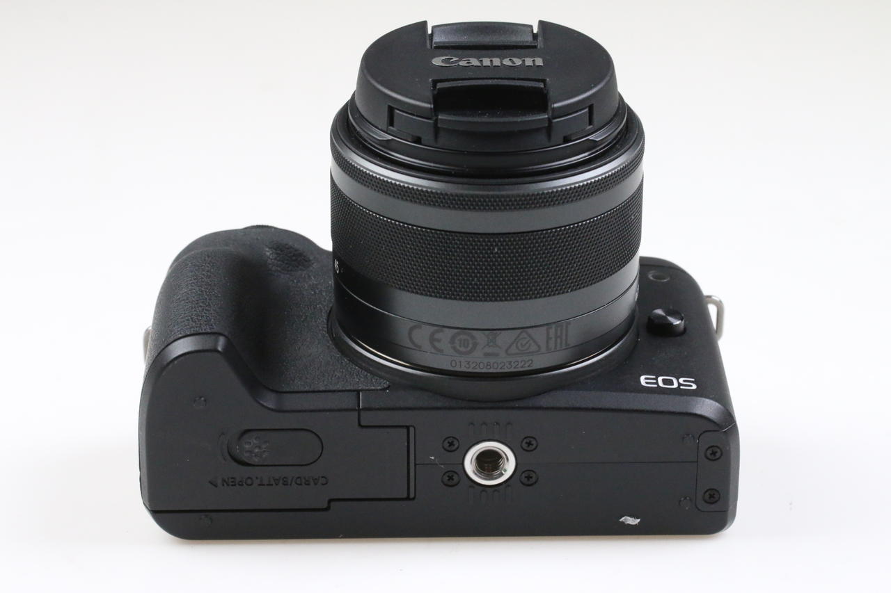 Canon EOS M50 mit EF-M 15-45mm IS STM : Schwarz - #083051006985