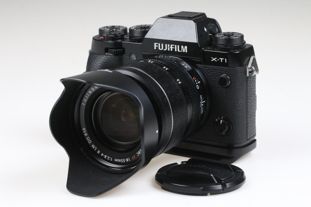 FUJIFILM X-T1 mit XF 18-55mm f/2,8-4,0 R LM OIS - #42M07077