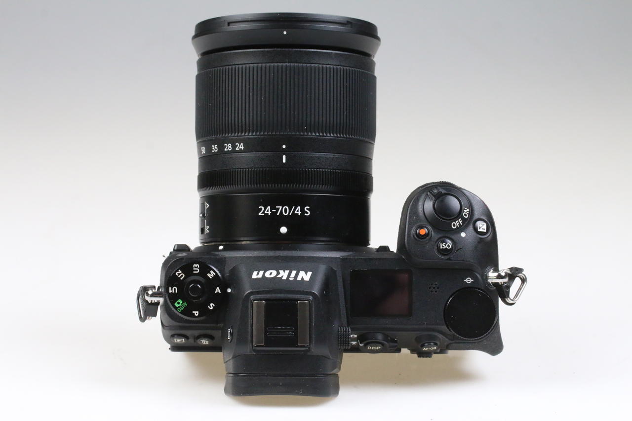 Nikon Z 6 mit Z 24-70mm f/4,0 S - #6022490
