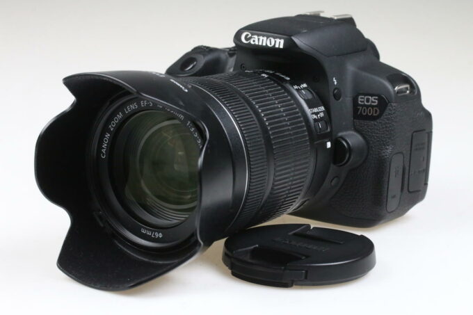 Canon EOS 700D mit EF-S 18-135mm f/3,5-5,6 IS STM - #06031018202